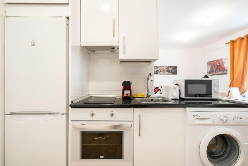 Studio Located In Puerta De Alcala - 2 Madrid Exteriör bild
